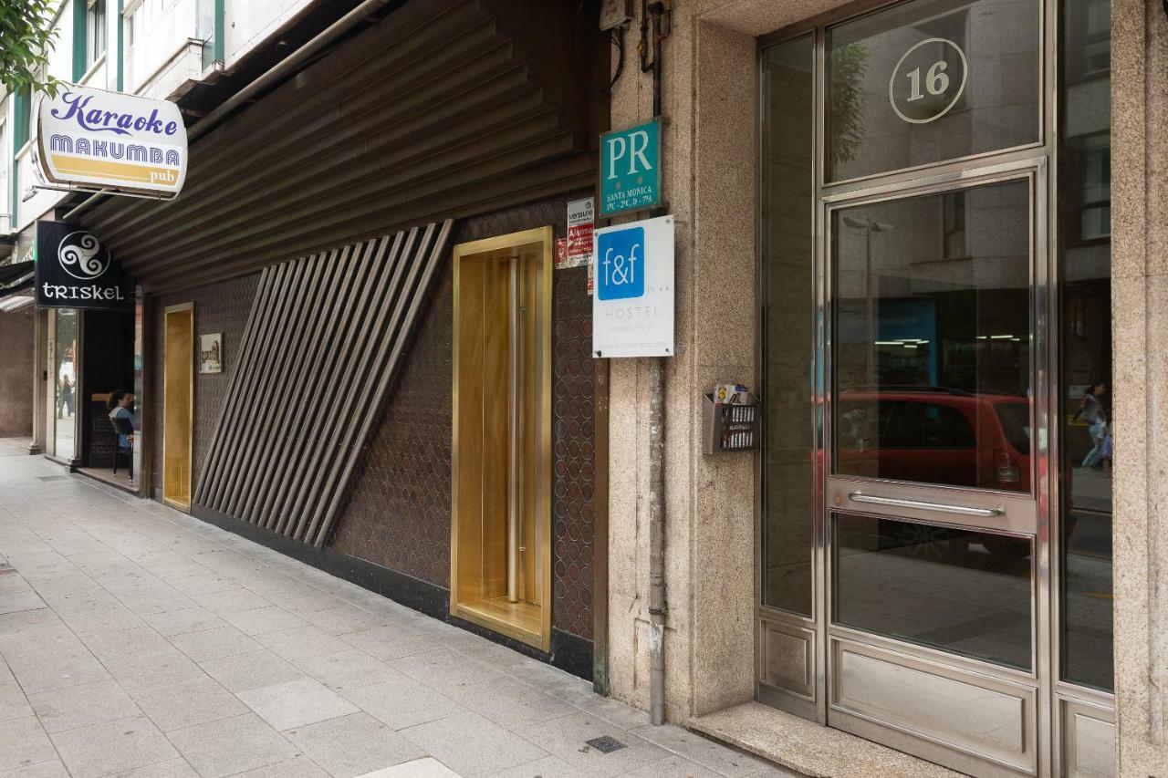 סנטיאגו דה קומפוסטלה Zafiro Suites מראה חיצוני תמונה