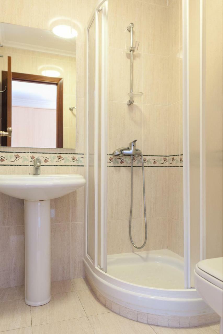 סנטיאגו דה קומפוסטלה Zafiro Suites מראה חיצוני תמונה